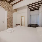 Rialto Suite 707
