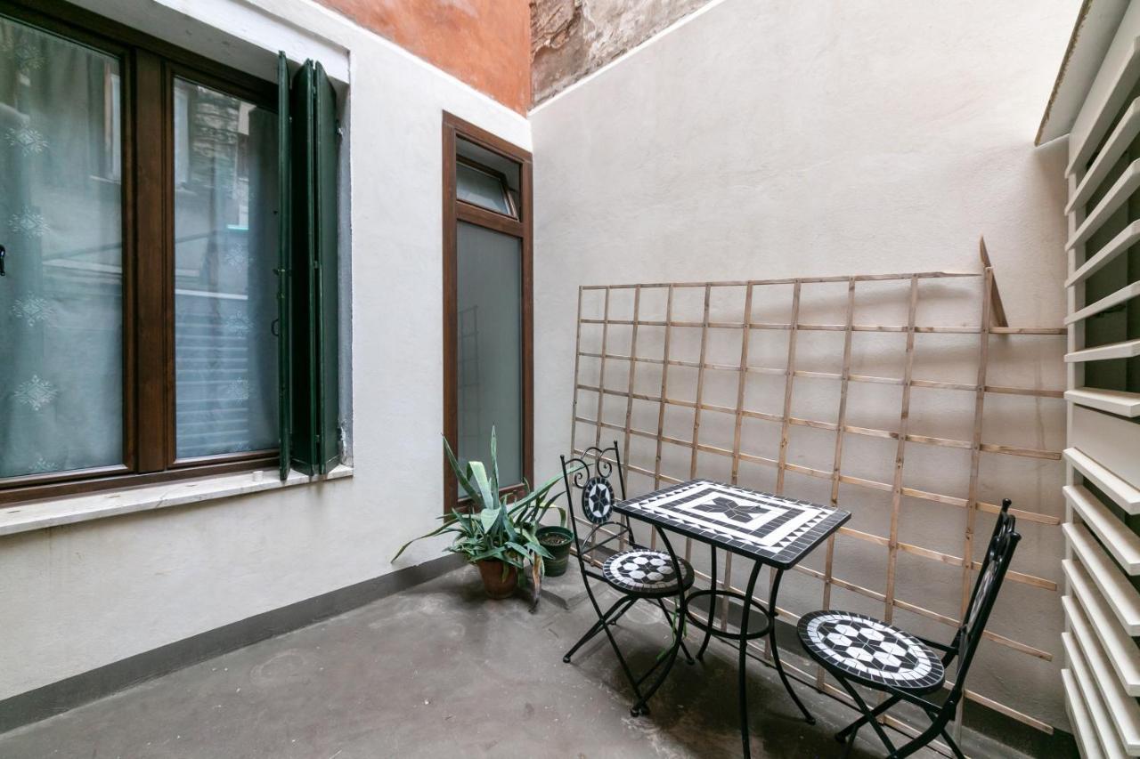 Rialto 707 Bed and breakfast 2*